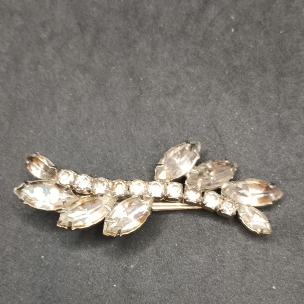 Elegant Silver Crystal Hair Clip